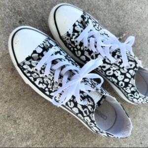 Converse women’s leopard print sneakers